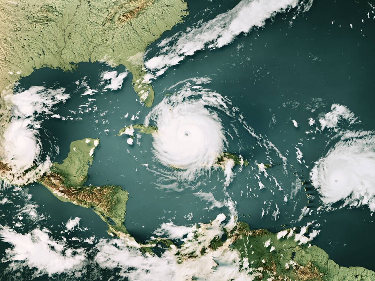 Foto: Tres huracanes sobre las aguas del caribe. (iStock)