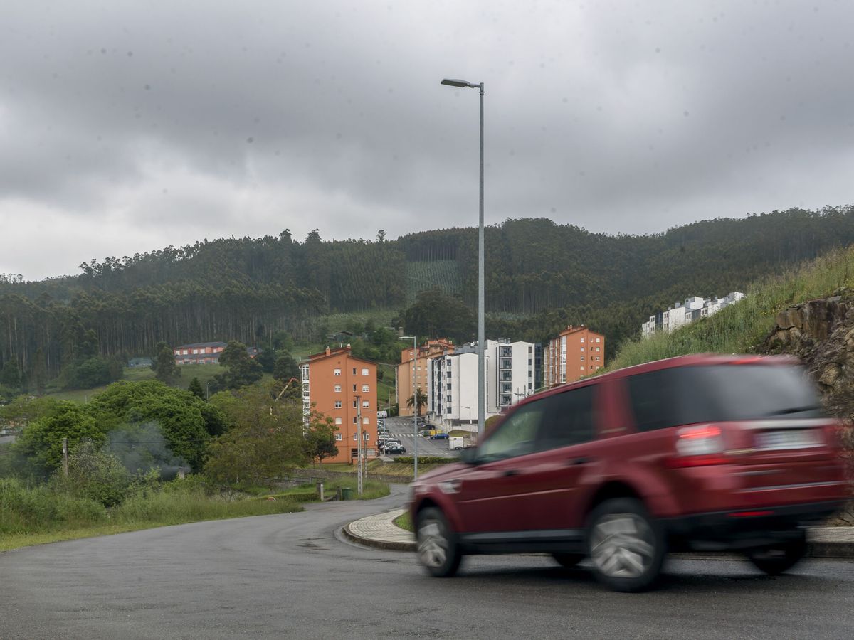 Foto: Vista de una carretera en Lugo. (EFE/Emilio Pérez)