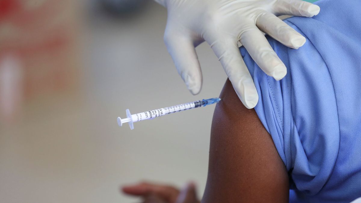 África supera los 100.000 muertos por coronavirus y teme una lenta vacunación