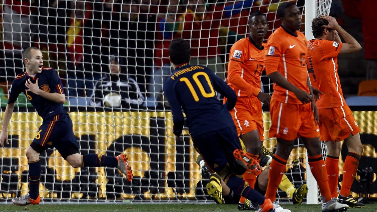 Iniesta celebra el gol en la final del Mundial de Sudáfrica. (EFE/Luis Díaz)
