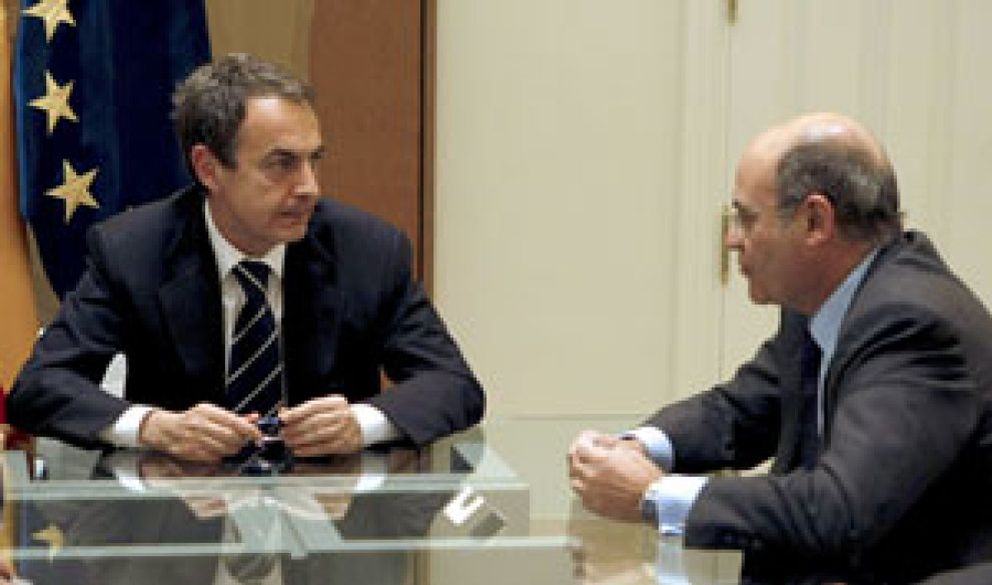 Foto: Zapatero desautoriza a Economía y mete en vía lenta la reforma laboral