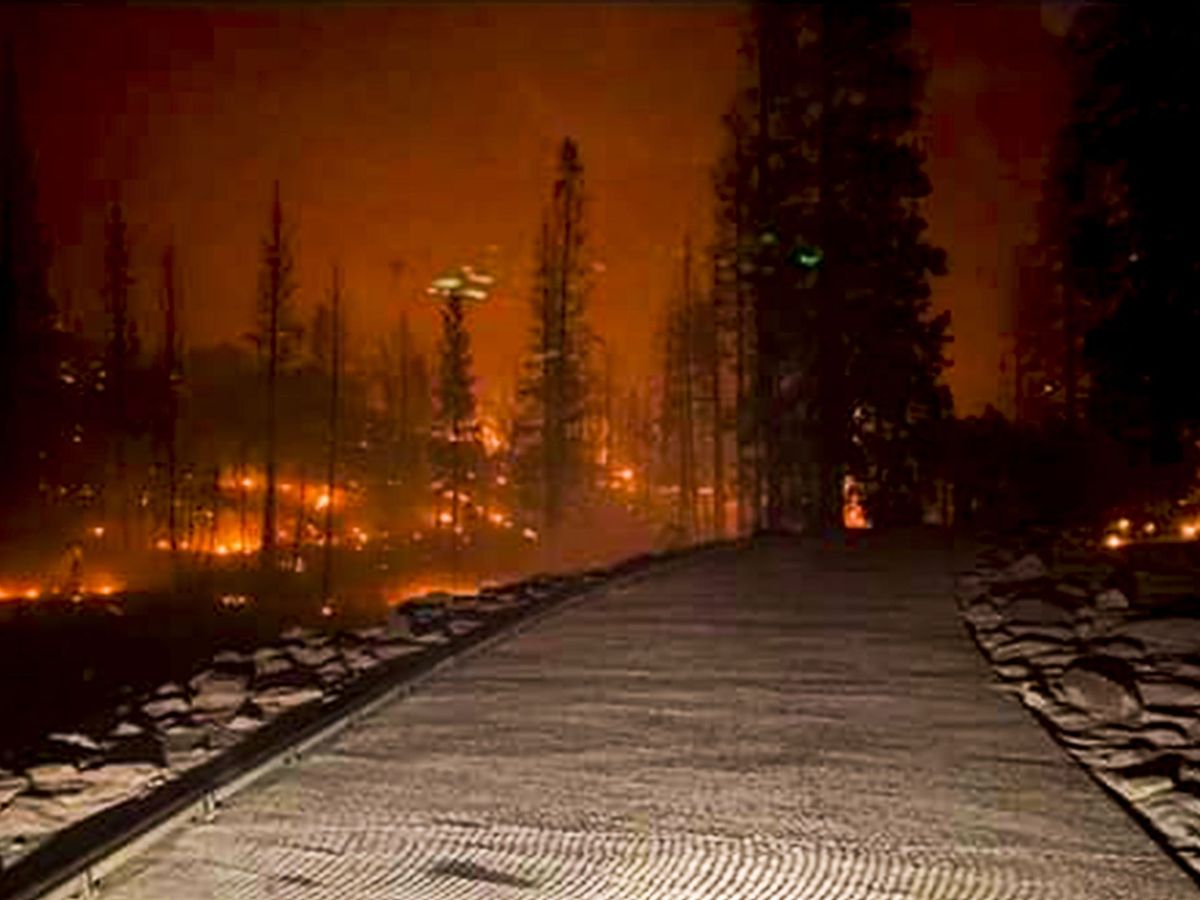 Foto: Imágen de uno de los fuegos que asolan California. (EFE)