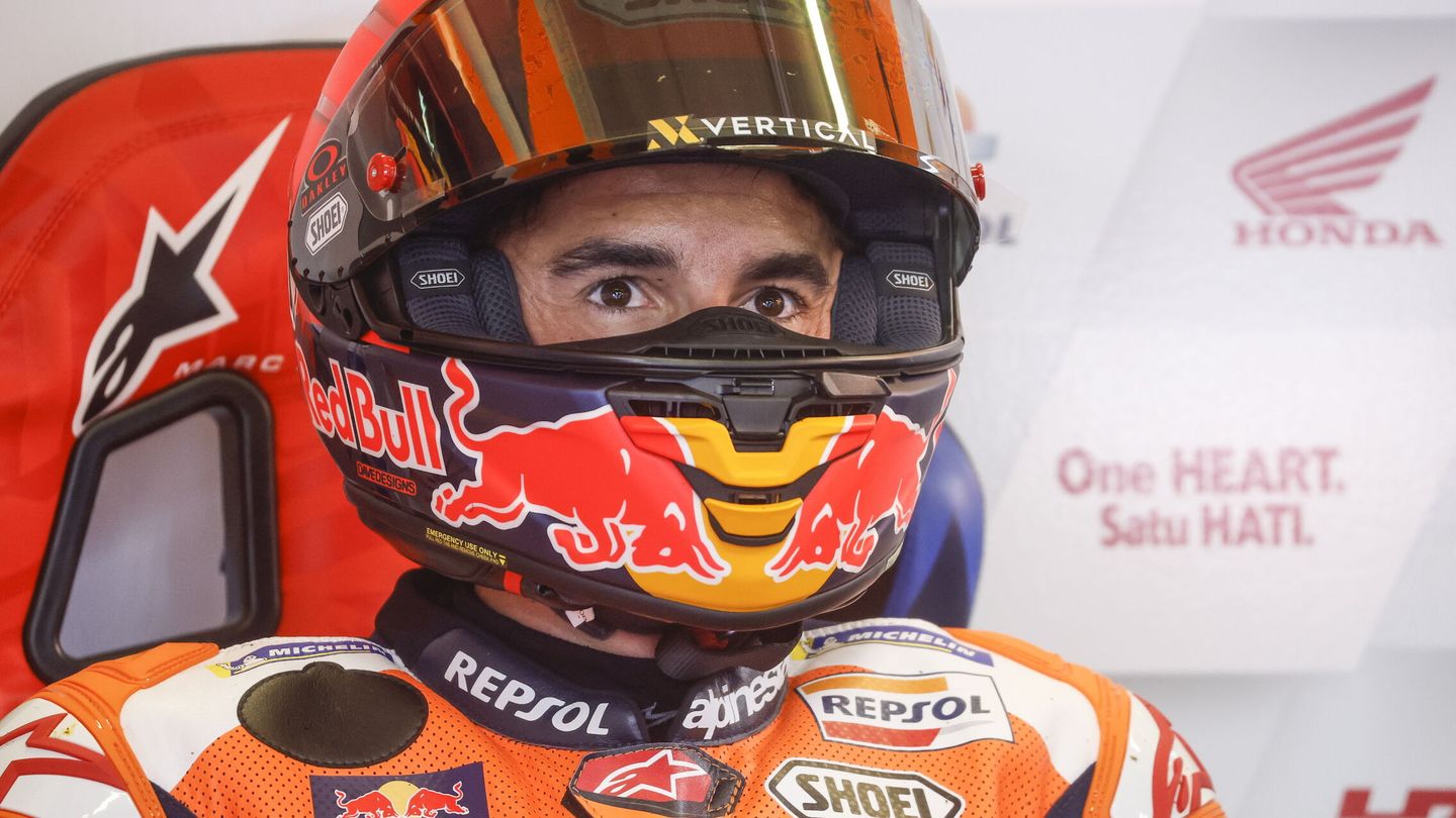 Le Mans (France), 12 05 2023.- Spanish rider Marc Marquez of Repsol Honda Team looks on during the second Free Practice session (FP2) of the French MotoGP Motorcycling Grand Prix race in Le Mans, France, 12 May 2023. (Motociclismo, Ciclismo, Francia) EFE EPA YOAN VALAT 