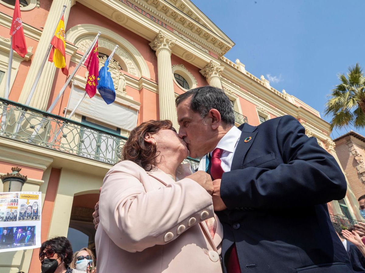 Foto: El socialista José Antonio Serrano, alcalde de Murcia tras ganar la moción de censura al PP con el apoyo de Cs. (EFE/Marcial Guillén)