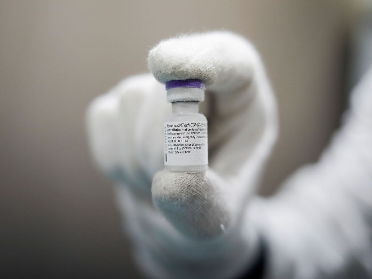 Foto: Vacuna de Pfizer y BioNTech en Granada. (Reuters)