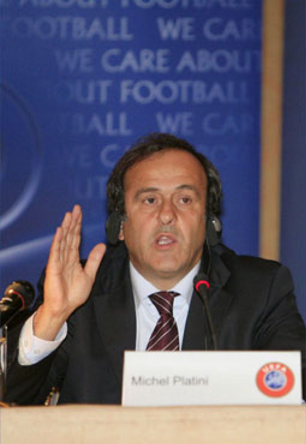 Foto: La UEFA lamenta "ataques gratuitos" a Platini
