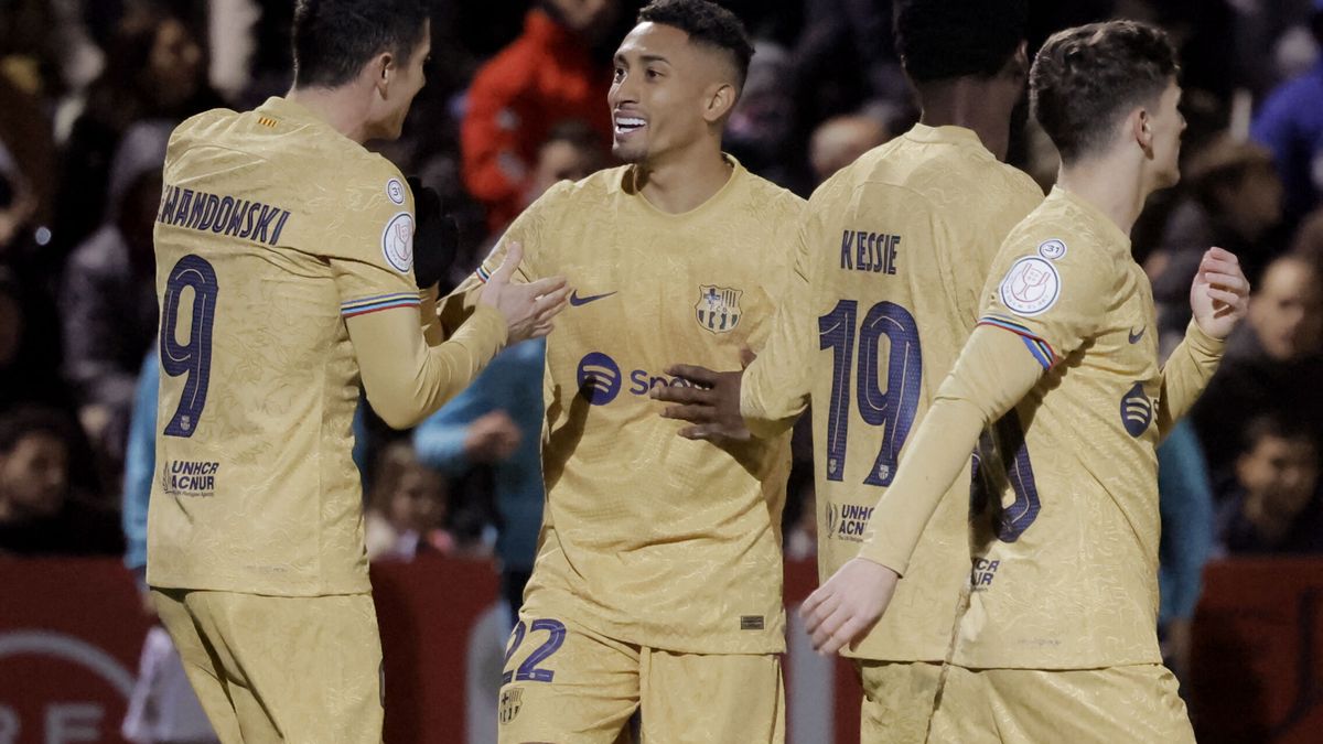 El Barça aplasta al Ceuta con contundencia y un Lewandowski estelar en Copa del Rey (0-5)