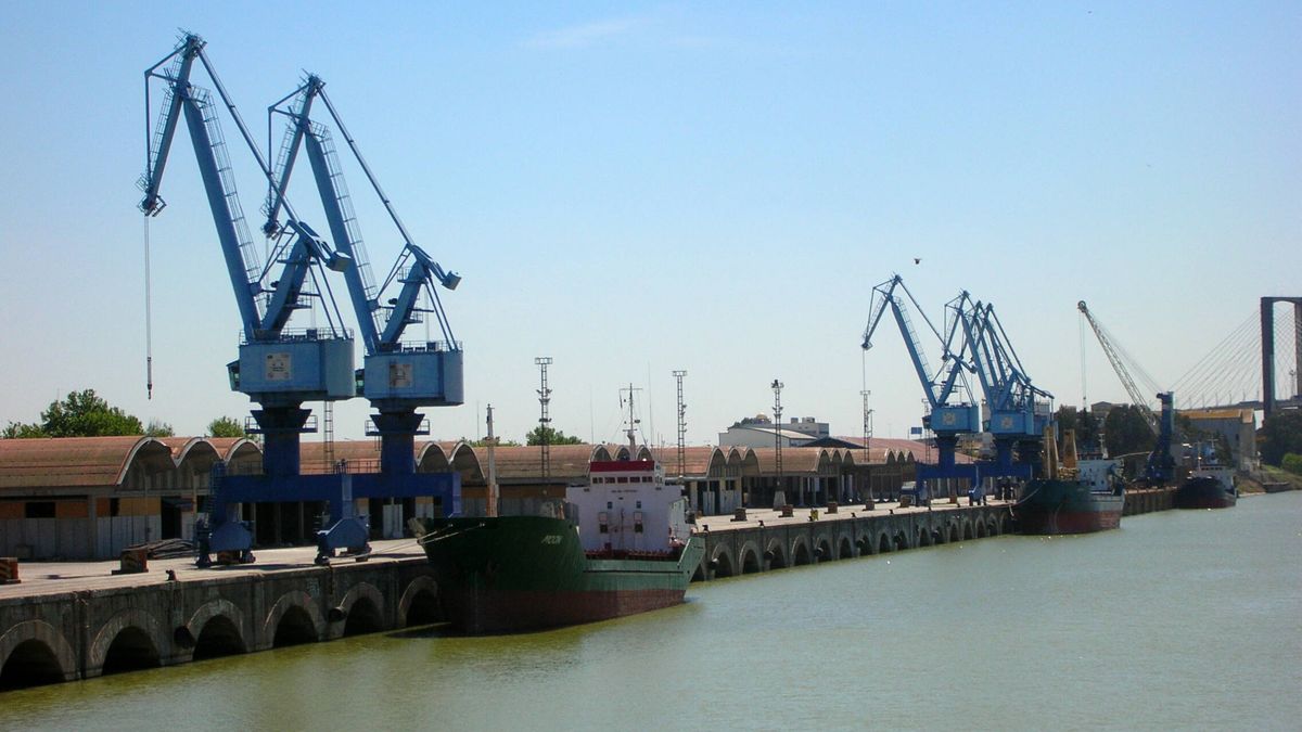 Dos barcos con 12.000 toneladas de residuos tóxicos llegarán a Sevilla esta semana