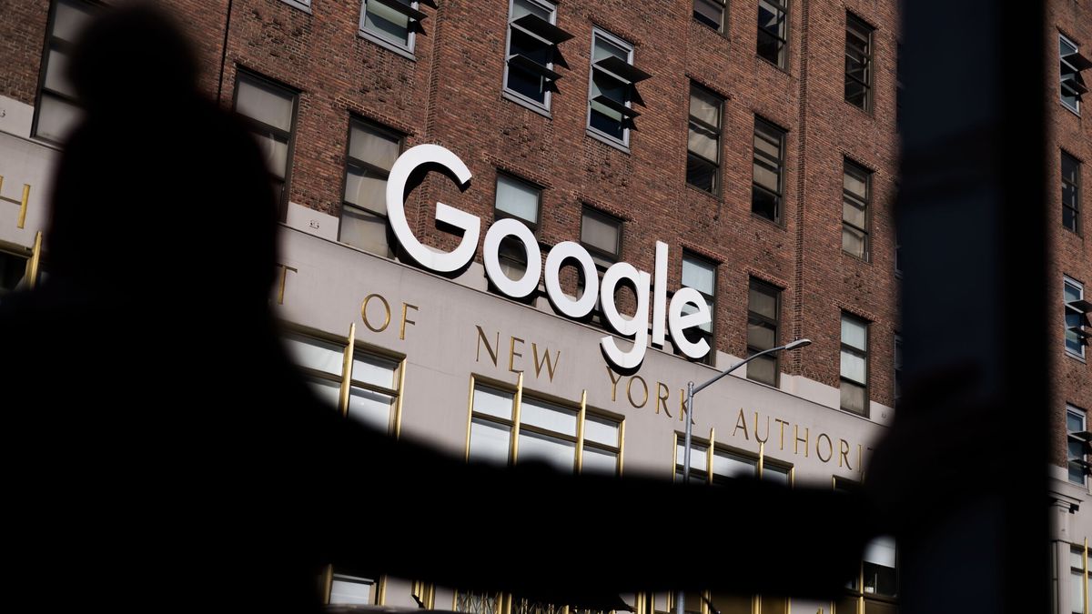 Alphabet (Google) se ha desplomado un 8% en Wall Street ante las dudas sobre su nuevo chatbot
