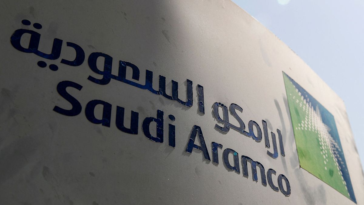 Arabia Saudí presiona al alza el precio del petróleo al pedir a Aramco que no abra más el grifo 