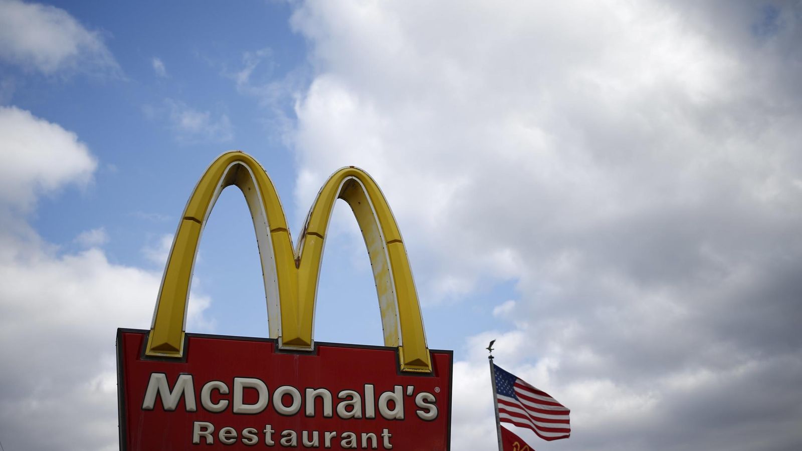 Foto: Exterior de uno de los restaurantes de McDonald's  en Illinois, Estados Unidos. (Reuters)