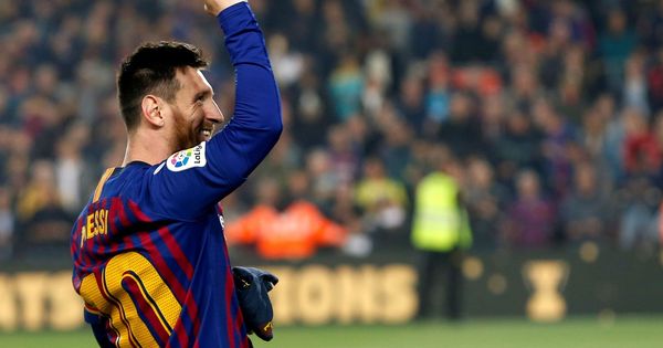 Foto: Leo Messi celebra el título de Liga con el FC Barcelona. (EFE)