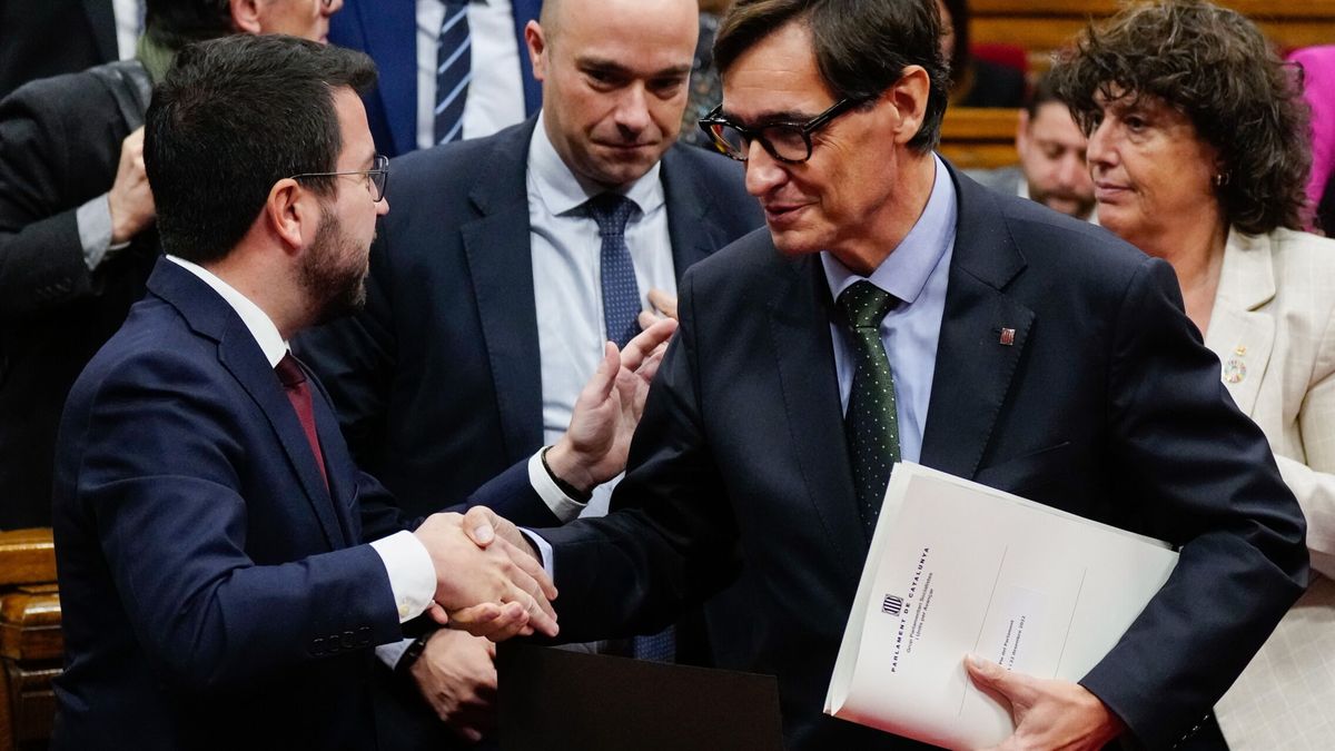 La Generalitat pacta con Illa los presupuestos en un clima de desconfianza mutua