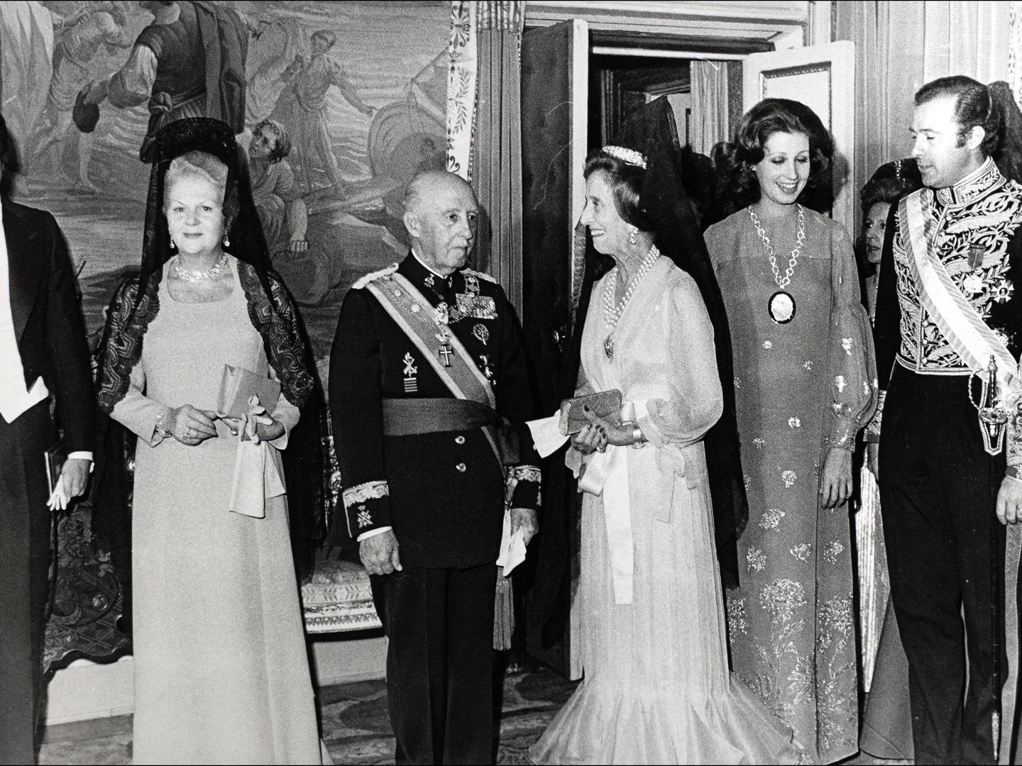 Francisco Franco, Carmen Polo, Carmen Martínez-Bordiú y el fallecido duque de Cádiz en 1970. (Gtres)