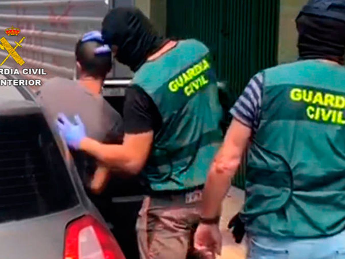 Foto: La Guardia Civil detuvo a un total de siete personas por su relación con el grupo criminal (Foto: Guardia Civil)