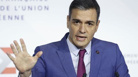 Sánchez anuncia más gasto en Defensa y rebajas fiscales en luz y gasolina