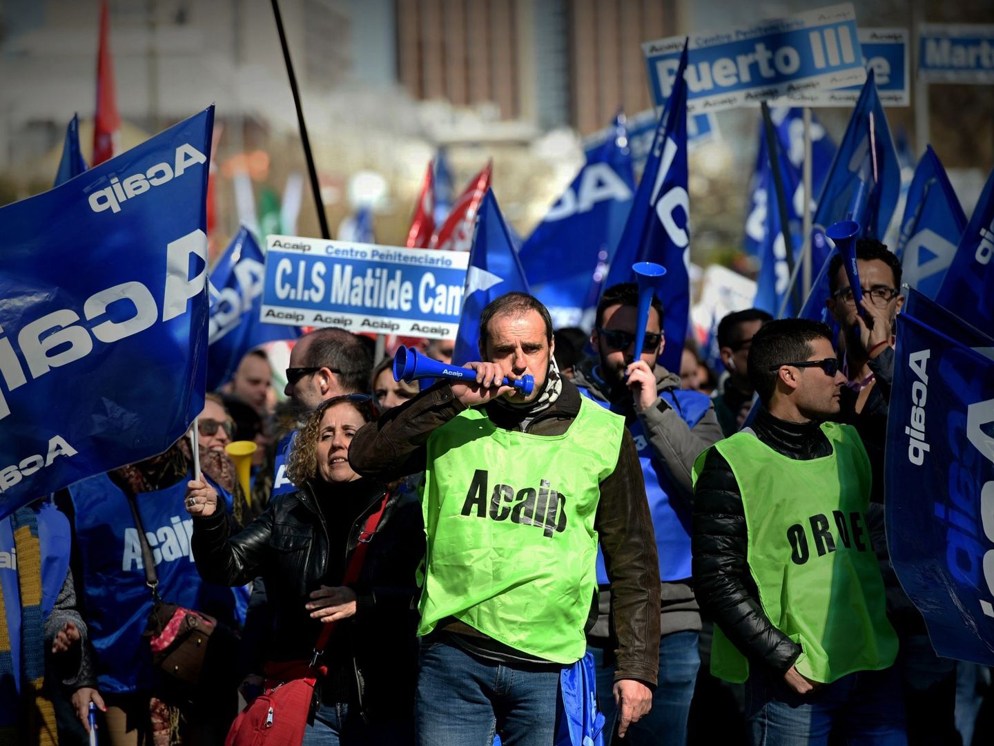 Funcionarios de prisiones durante la manifestación en Madrid. (EFE)