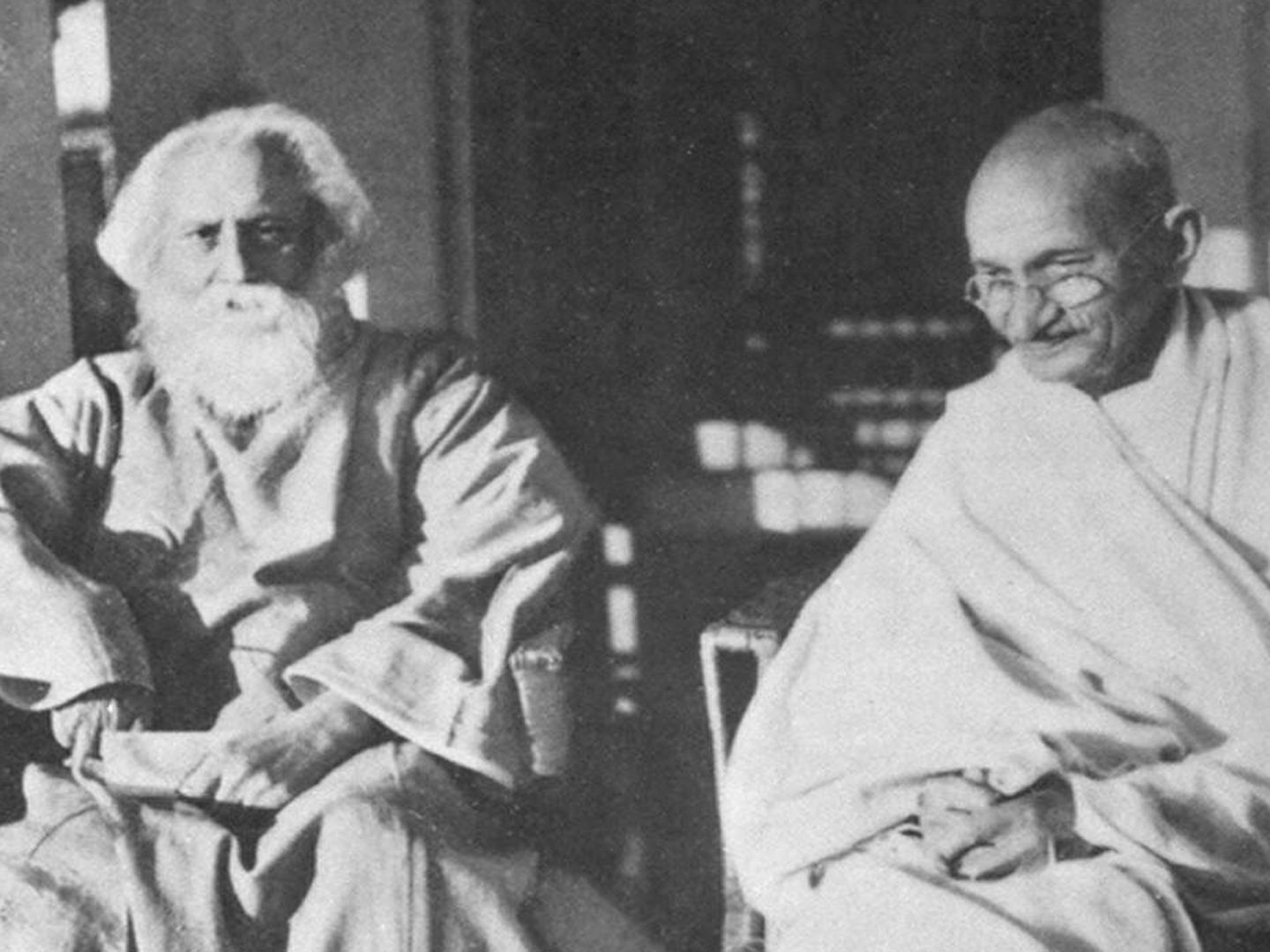 Tagore y Gandhi, en 1940. (Dominio público)