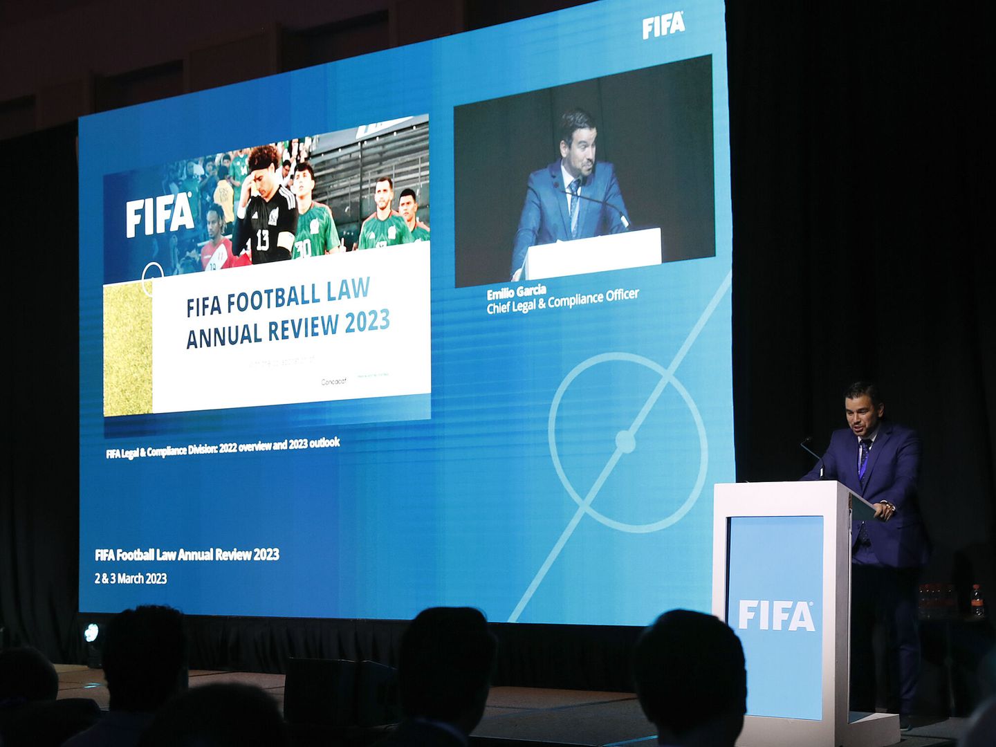 Emilio García Silvero, en una conferencia de la FIFA en México a principios de año. (EFE)