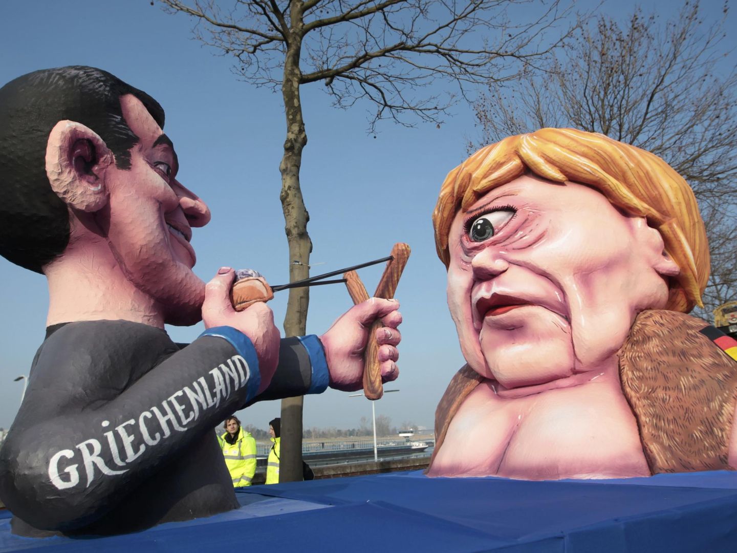 Figuras políticas en el carnaval de Duesseldorf (Reuters).