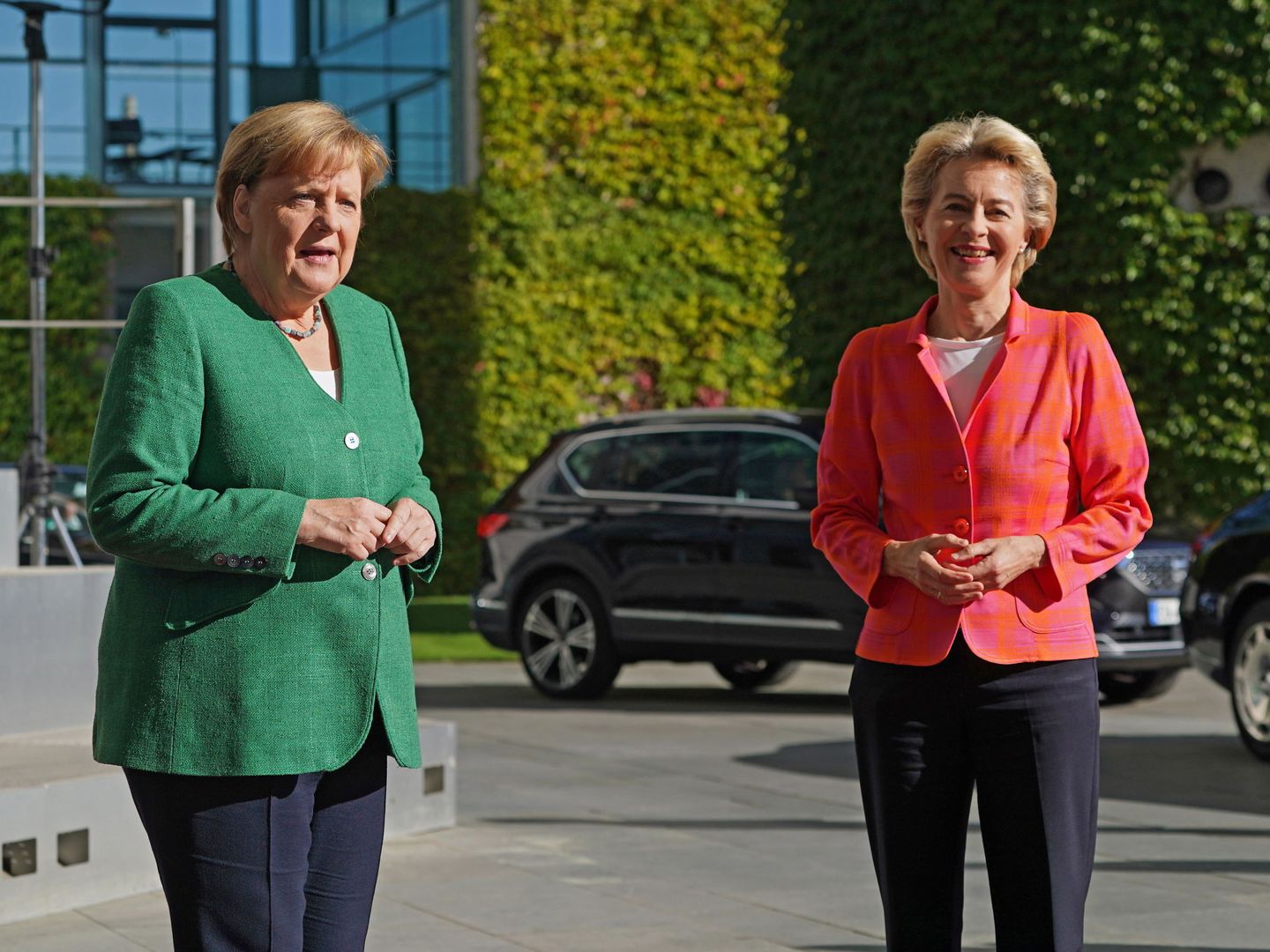 Angela Merkel y Ursula von der Leyen. (Reuters)
