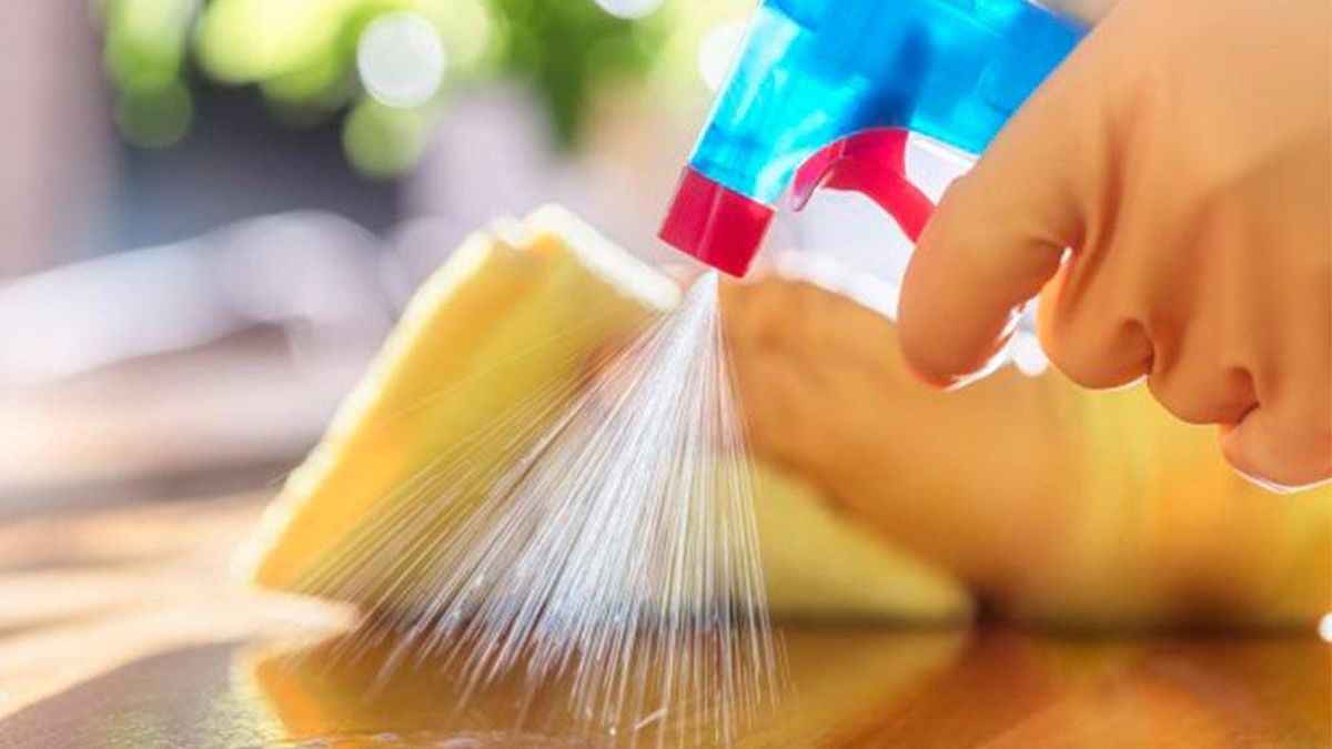 ¿Es bueno limpiar con vinagre? Diferencias entre el blanco y el de limpieza y cuál es mejor
