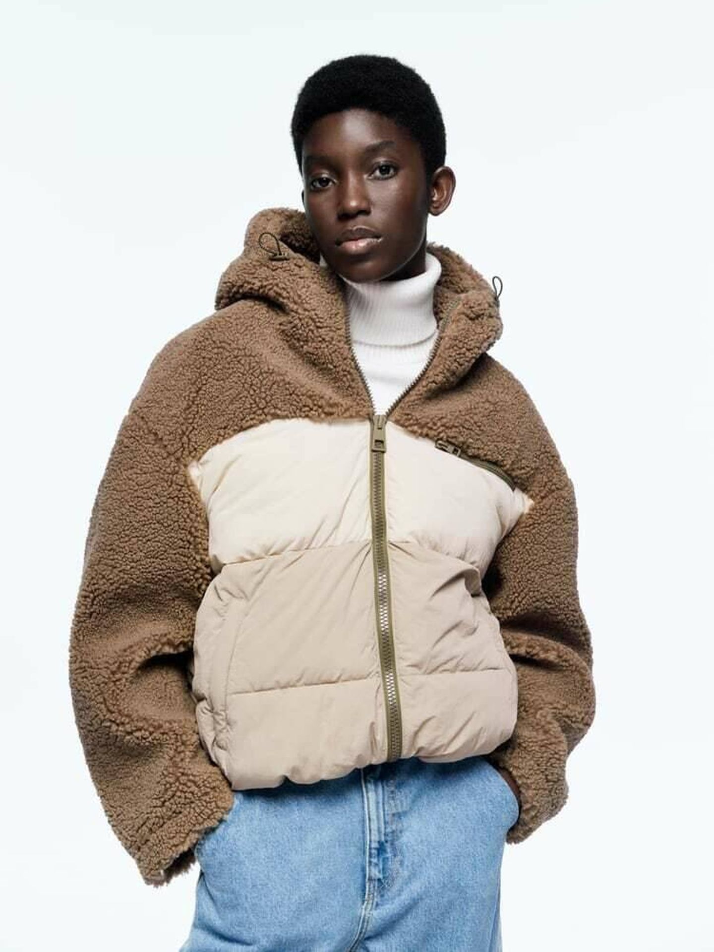 Una chaqueta puffer de Zara. (Cortesía)