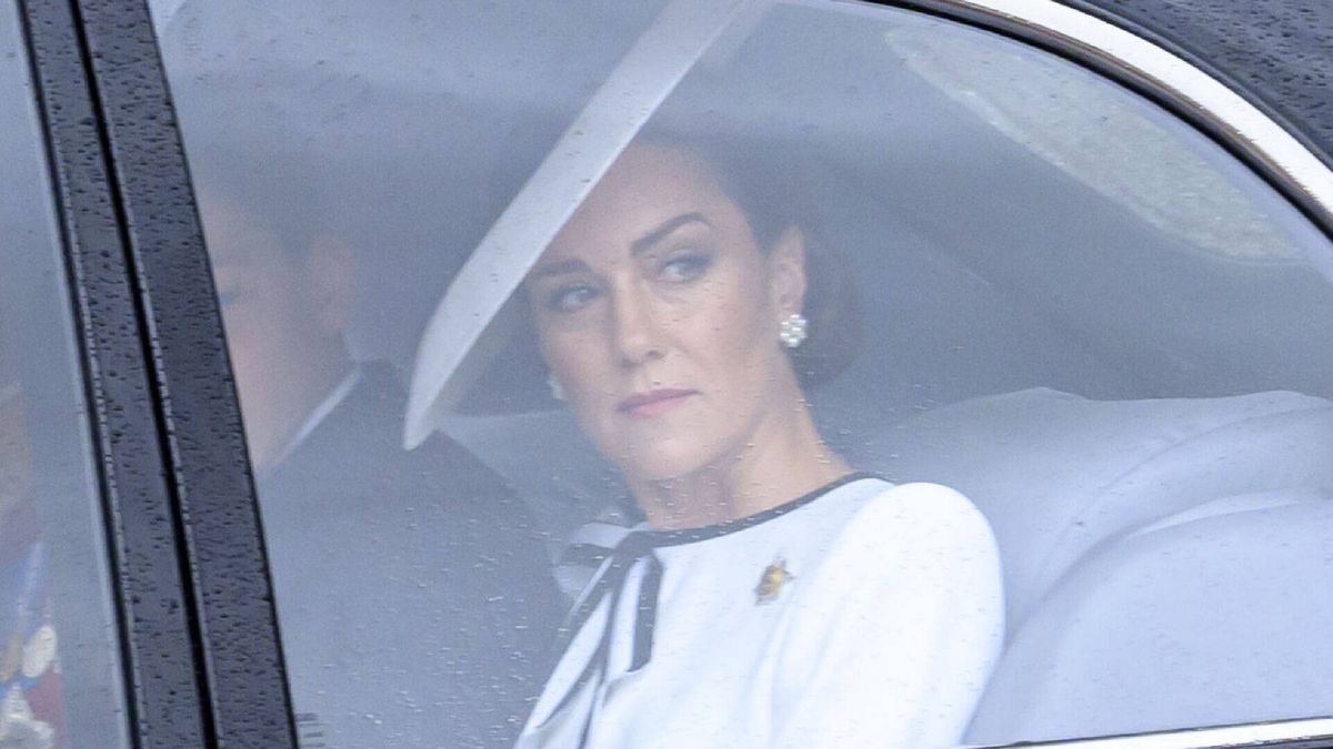 Los secretos mejor guardados de la reaparición de Kate Middleton: de la llamada a Carlos III al vestido reserva