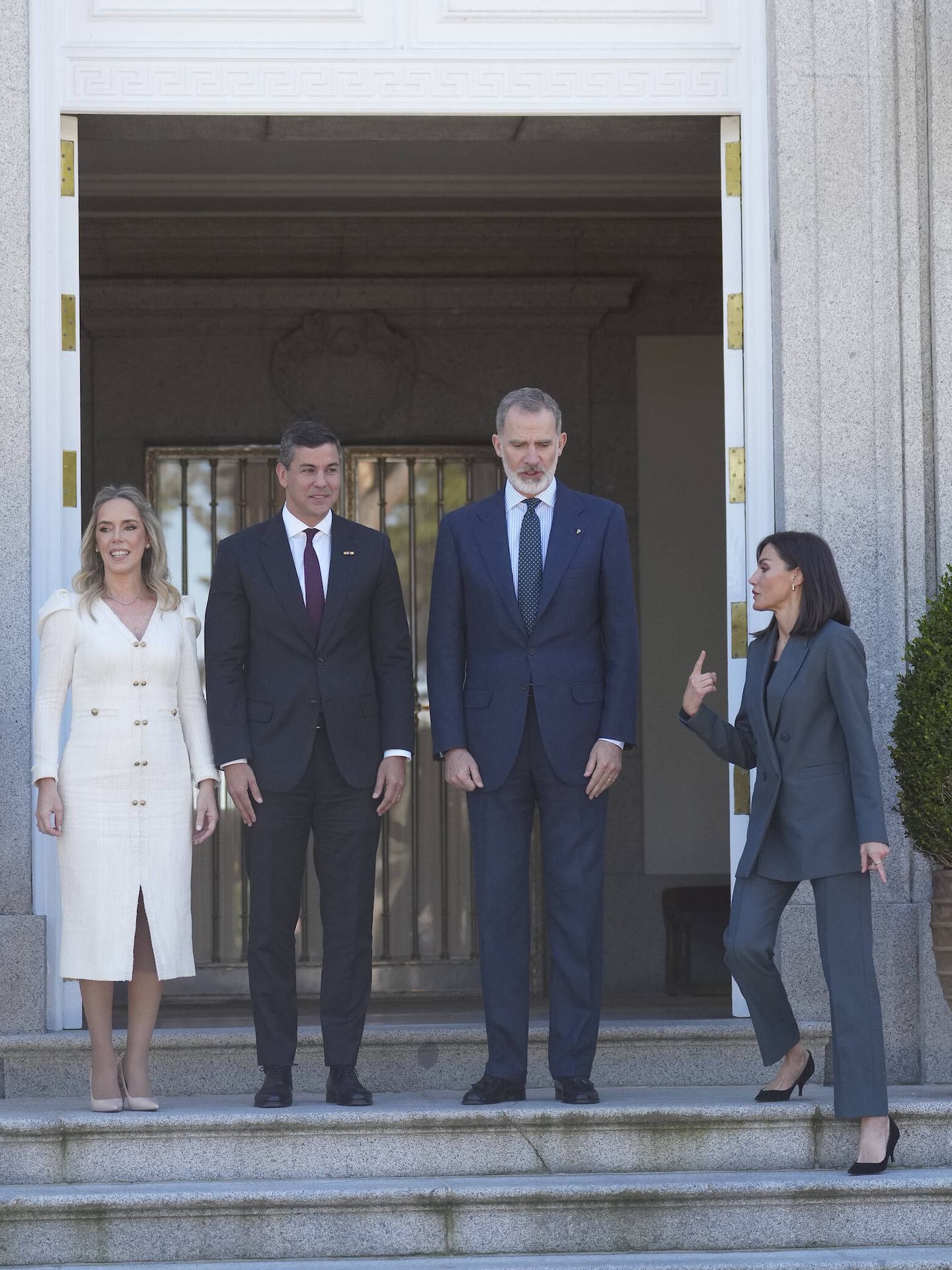 Los Reyes, junto a la pareja presidencial de Paraguay. (Limited Pictures)