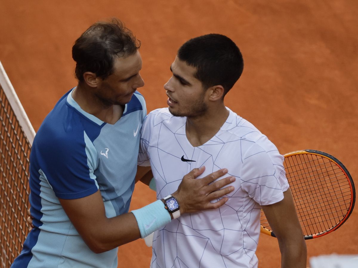 Foto: Nadal y Alcaraz hacen historia en el tenis. (EFE/Juanjo Martín)