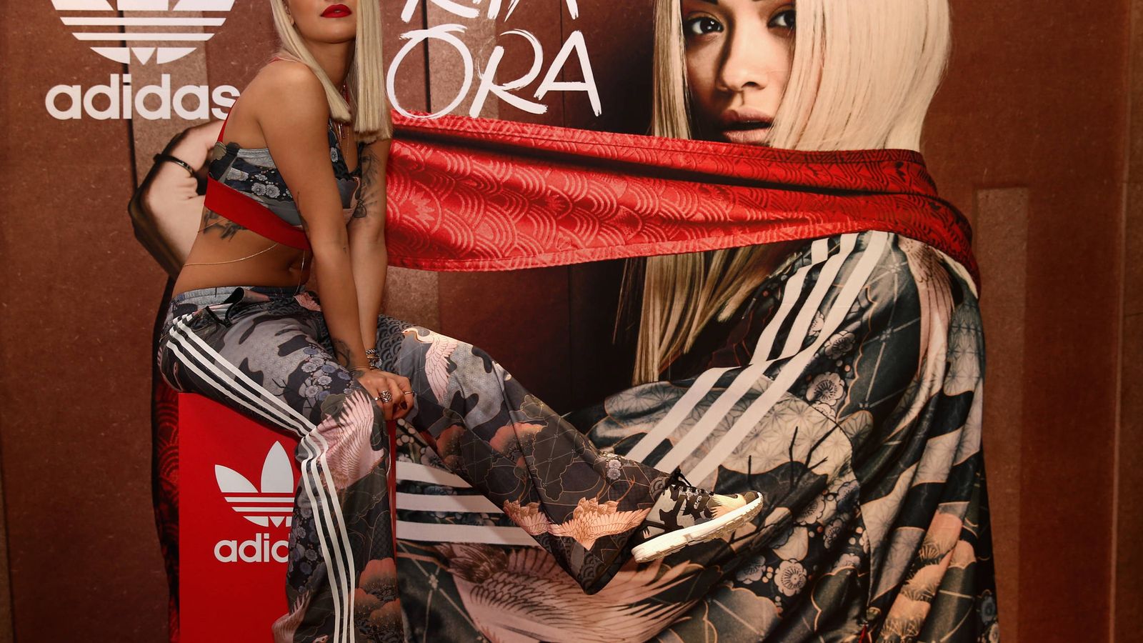Foto: La cantante Rita Ora posa durante la presentación de sus adidas Originals en Dubai (Warren Little/Getty Images)