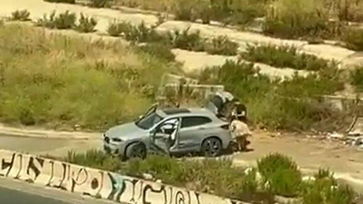 El vídeo de los presuntos asesinos del hermano de Begoña Villacís: cambio de matrículas del coche en un descampado