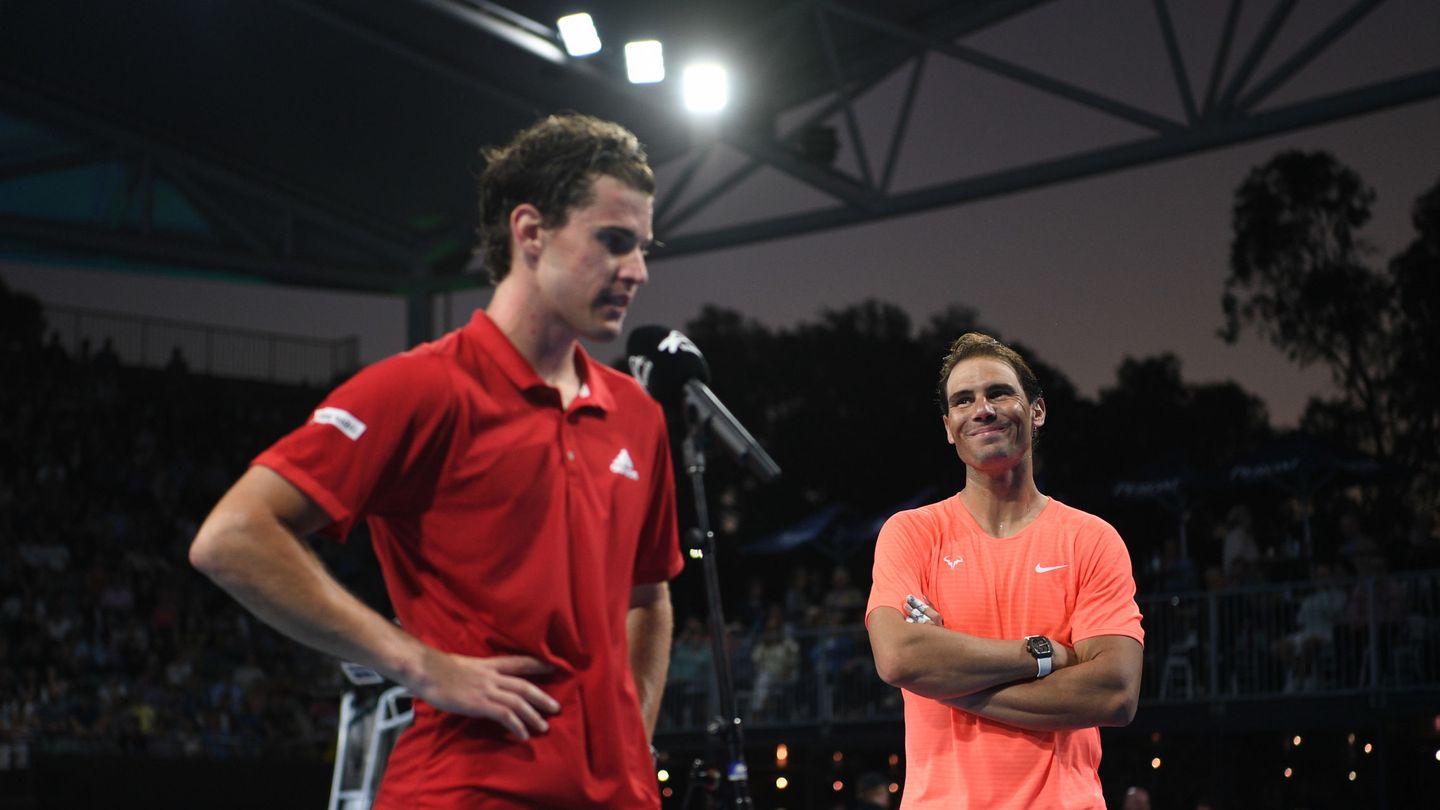 Nadal y Thiem, tras un encuentro del Open de Australia en 2021. (Reuters/Morgan Sette)