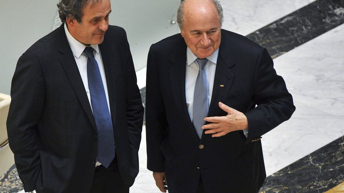 Platini afirma que no respaldará a Blatter en la nueva reelección de presidente de la FIFA