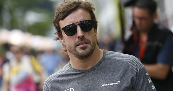 Foto: Fernando Alonso este jueves en Singapur, que este fin de semana acoge al Mundial de Fórmula 1. (EFE9
