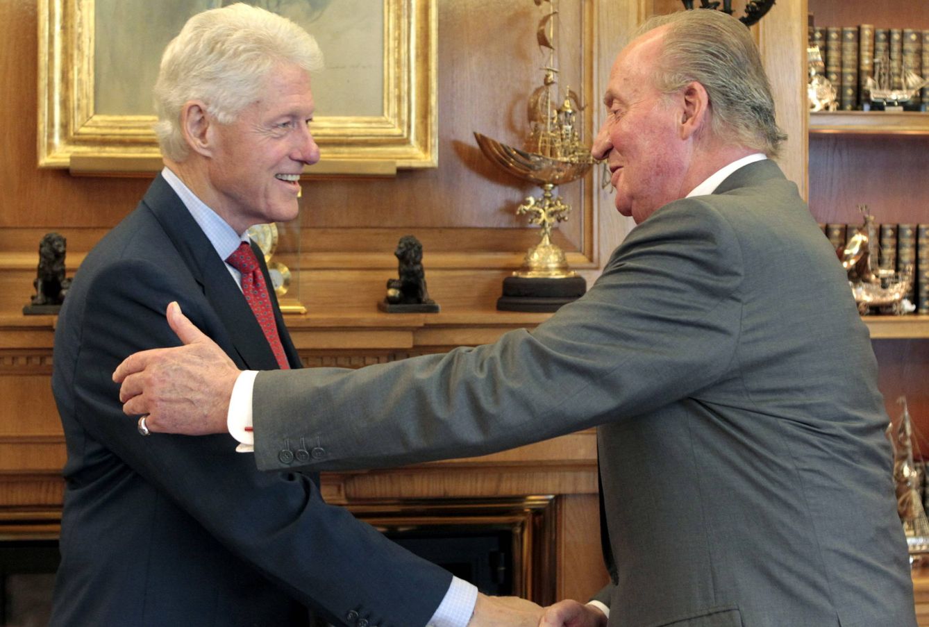 El expresidente Clinton junto al Rey Don Juan Carlos (Gtres)