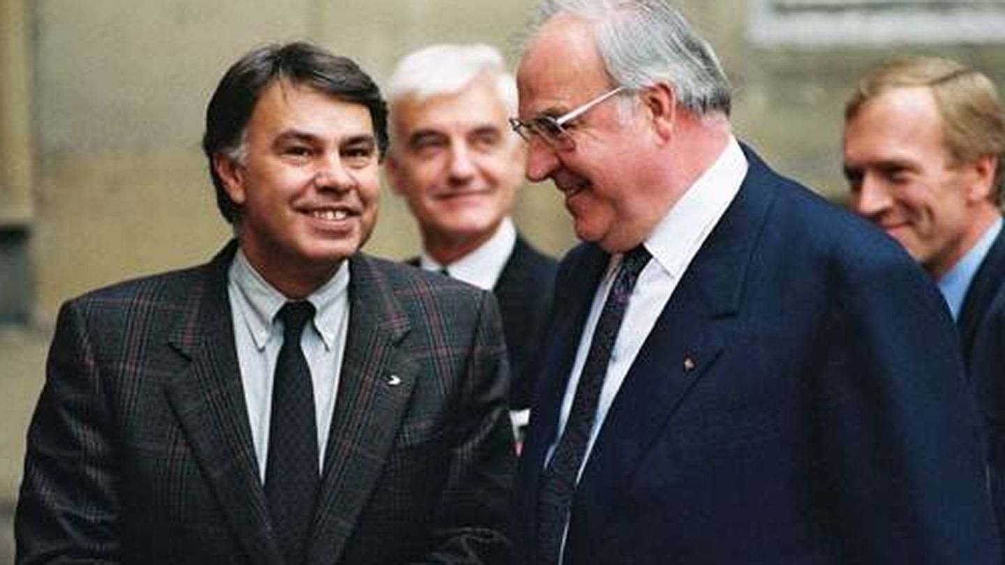 Felipe González y el canciller alemán Helmut Kohl, en una imagen de archivo. (EFE)
