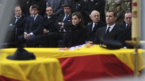 Don Felipe y Doña Letizia presiden el funeral por los dos policías de Kabul