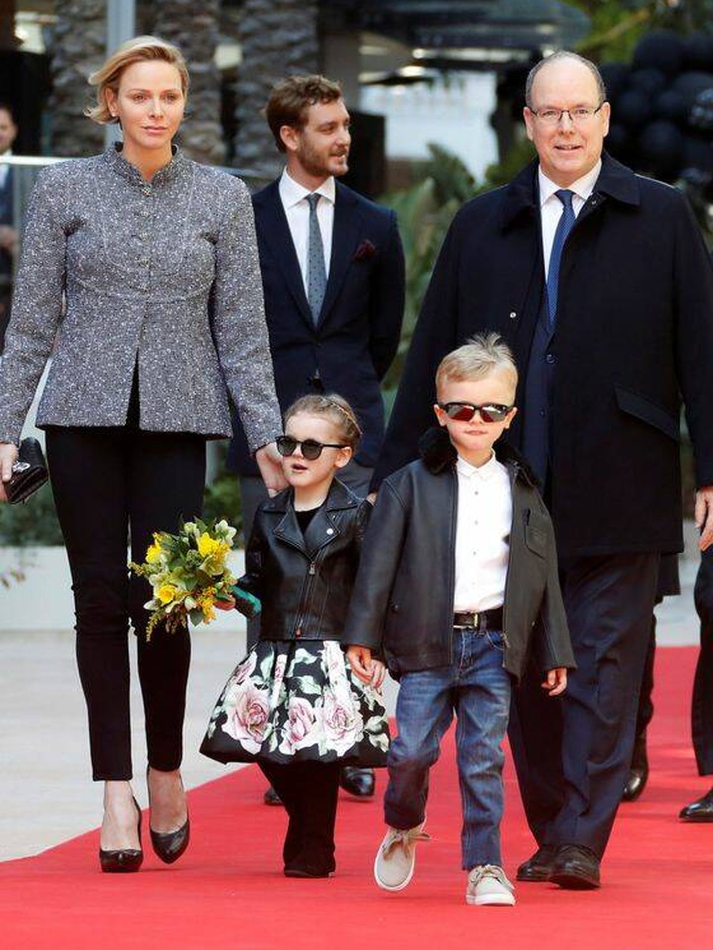 La familia real de Mónaco, en clave cuero. (Reuters)