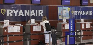 Post de  La huelga de tripulantes de cabina de Ryanair cancela dos vuelos y provoca 277 retrasos este martes