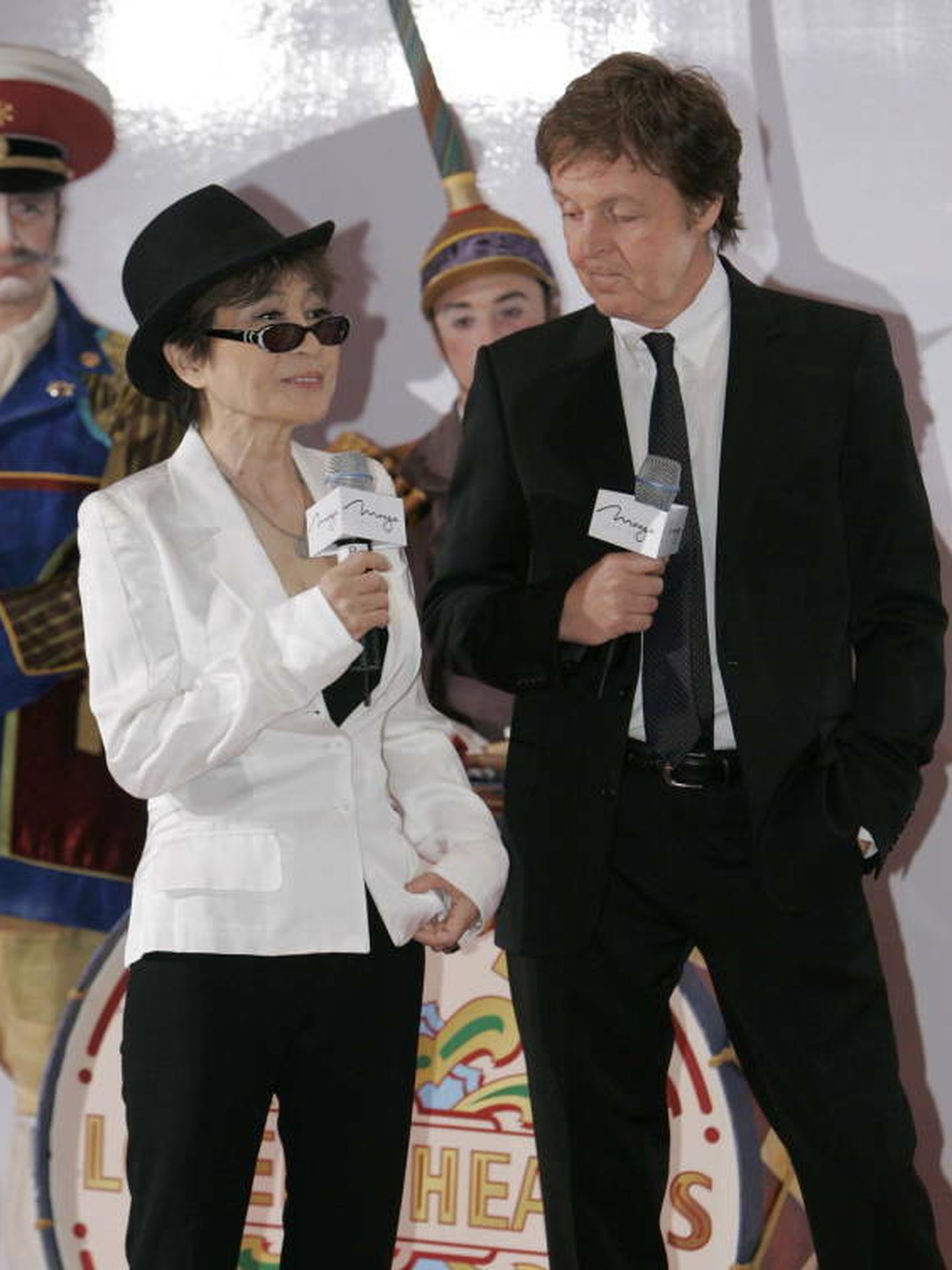 Yoko Ono y Paul McCartney.