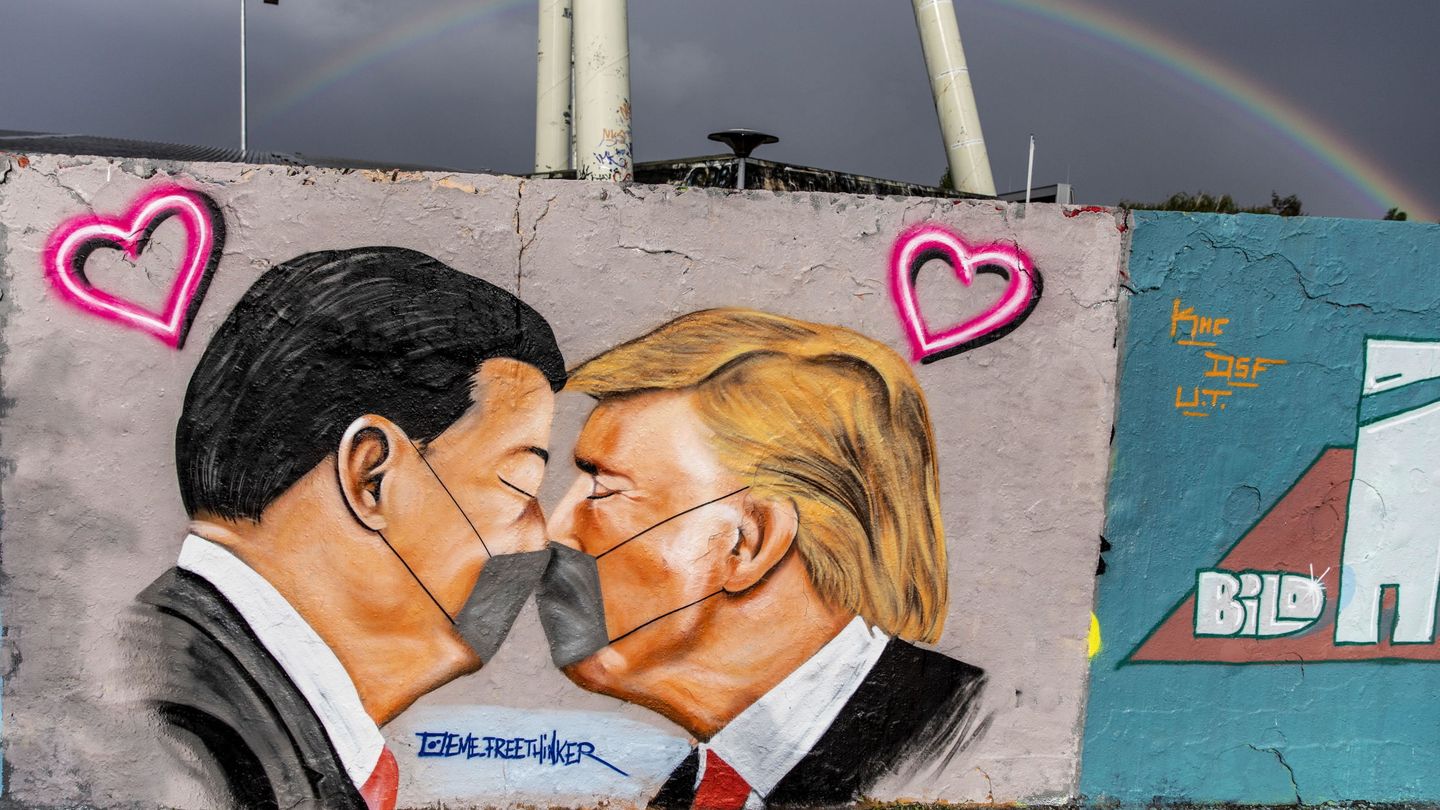 Mural de Xi Jinping y Donald Trump. (Reuters)