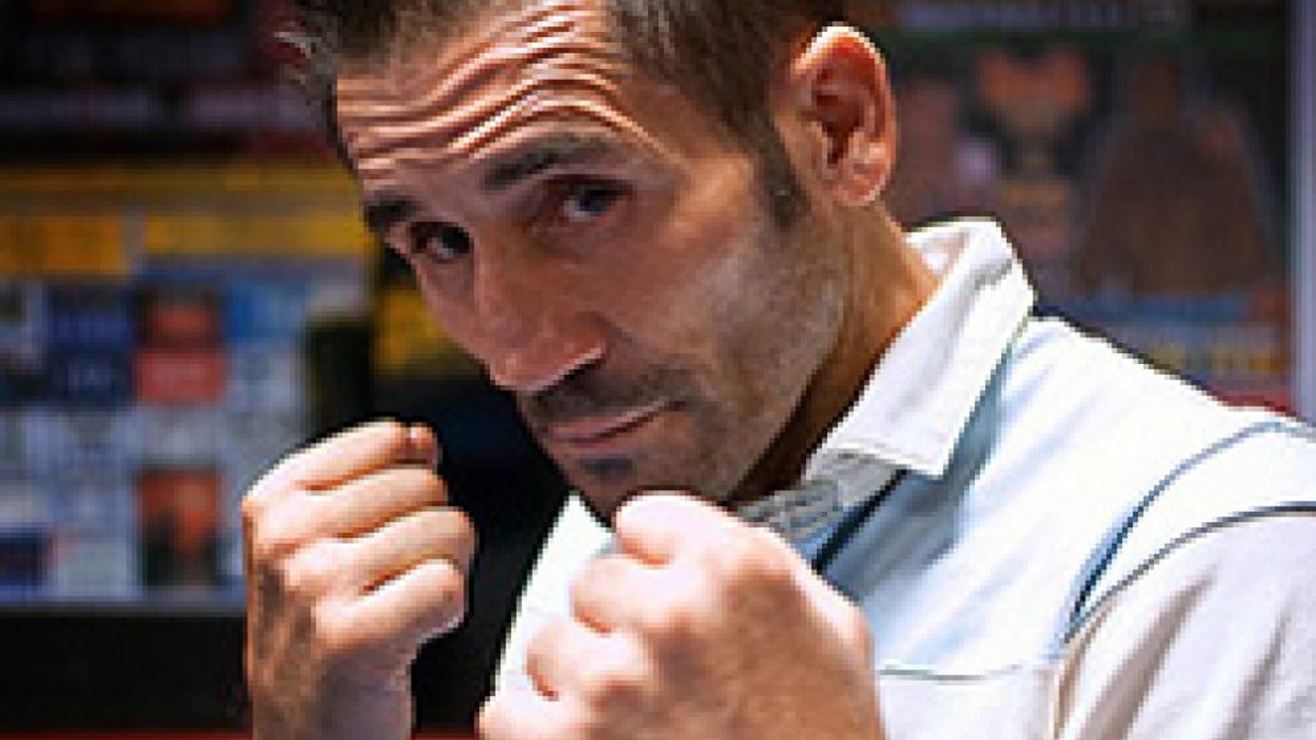 El exboxeador Poli Díaz, ingresado en un hospital madrileño tras sufrir dos puñaladas