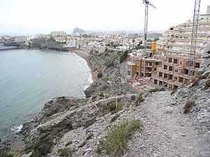La crisis inmobiliaria da de lleno a Murcia: el número de casas visadas cae un 84% en el mes de junio