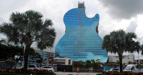 Foto: Construcción de un hotel de Hard Rock en forma de guitarra. (EFE)
