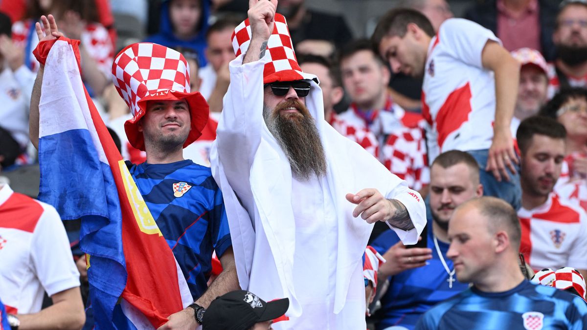"¡Sois pocos, sois pocos!" Los aficionados de Croacia se burlan de los españoles en la Eurocopa