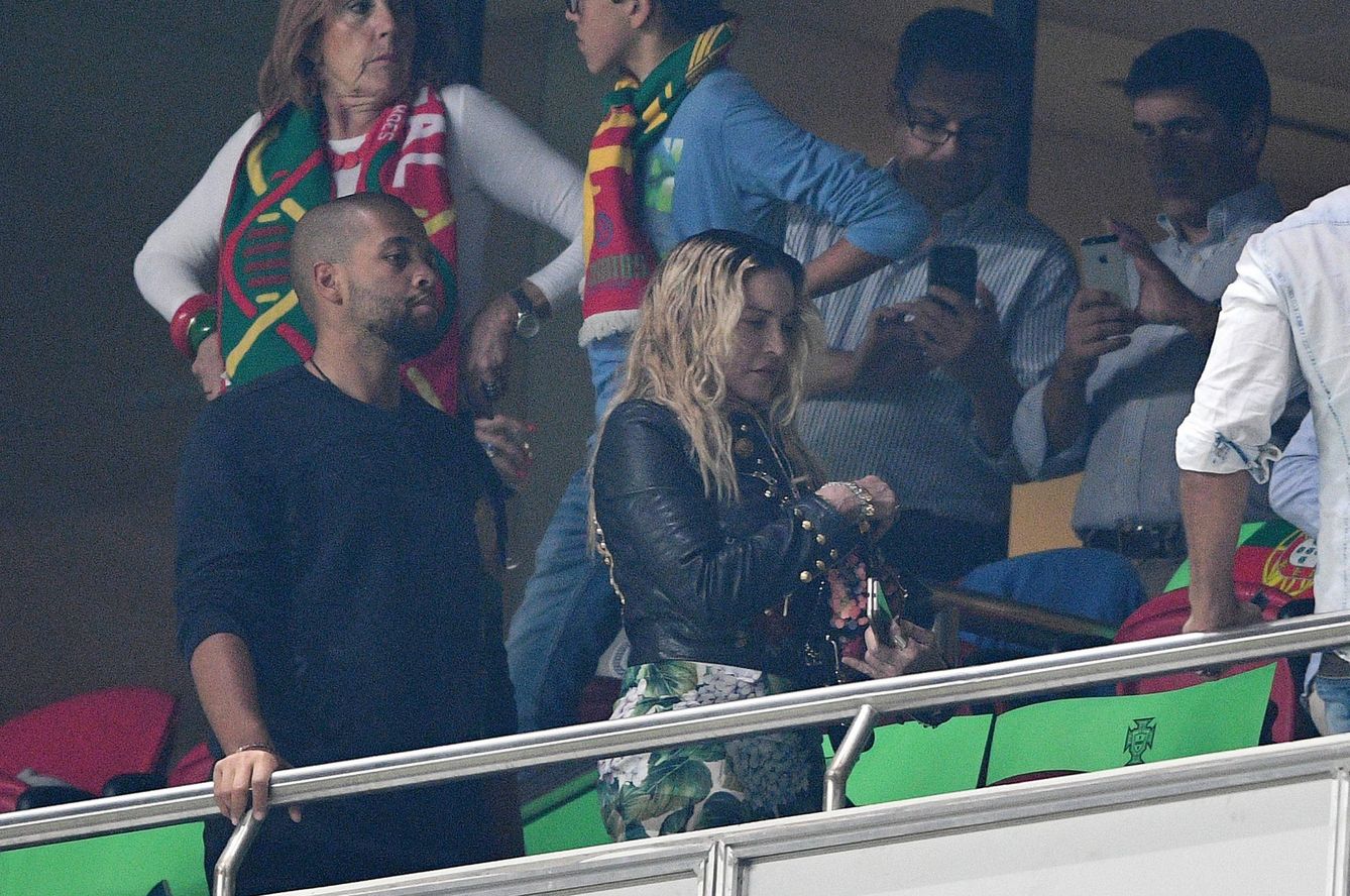 La cantante, en un partido de la selección portuguesa en Lisboa. (Getty)