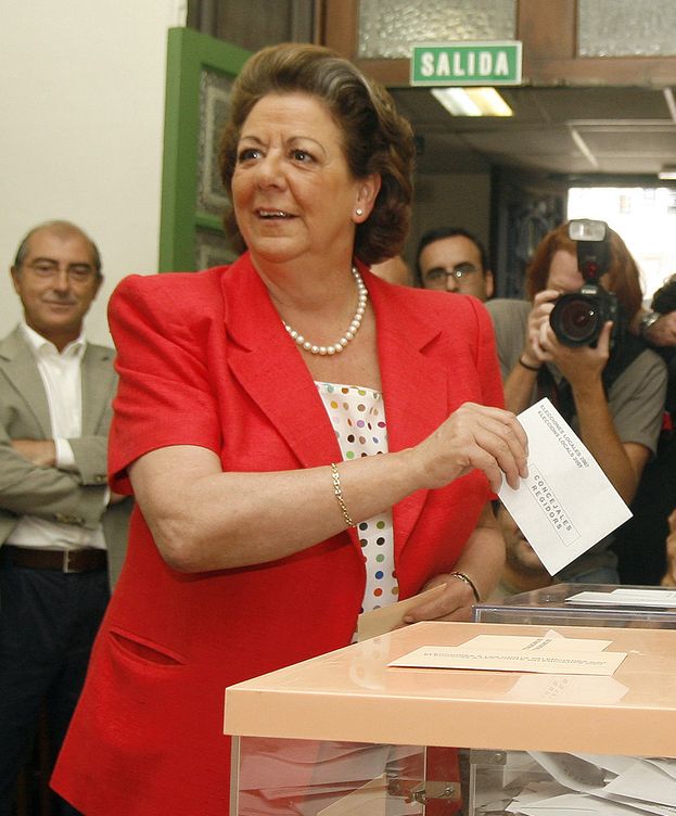 Foto: Rita Barberá, votando en 2007 (Reuters)