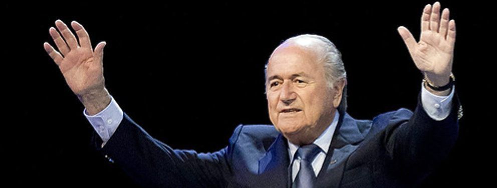 Foto: Blatter ficha a Plácido Domingo para mejorar la imagen de la FIFA