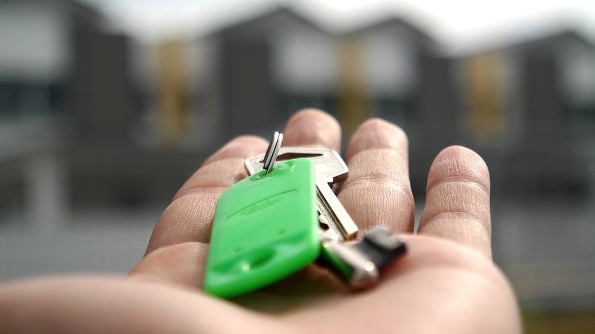 Más barato y más céntrico: los compradores de pisos se topan con la realidad inmobiliaria